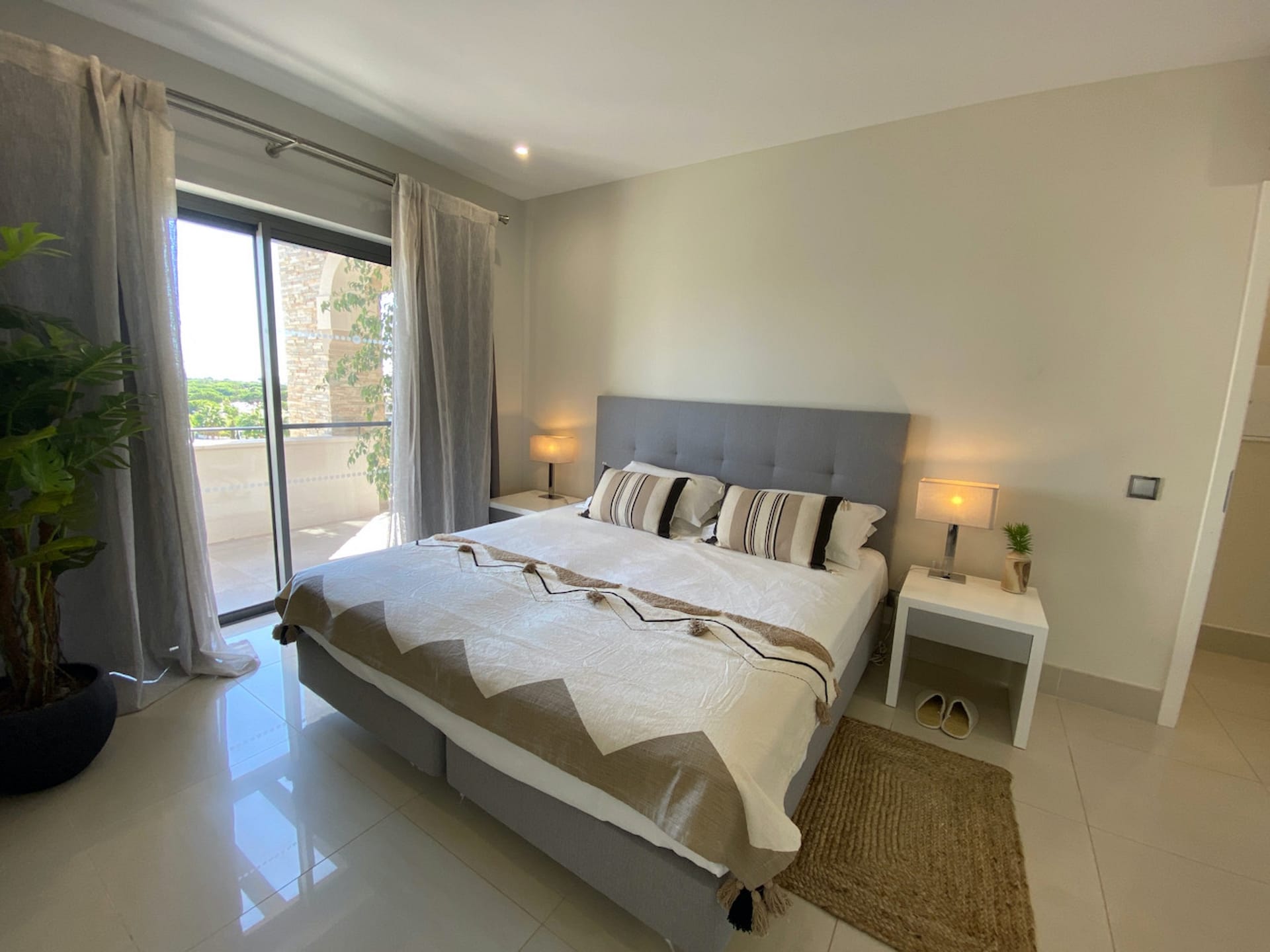 Pine Hills Apartments & Pent Houses For Sale