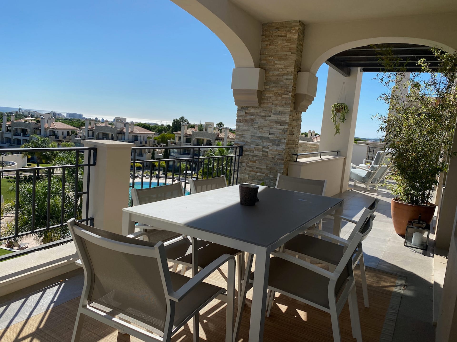 Pine Hills Apartments & Pent Houses For Sale