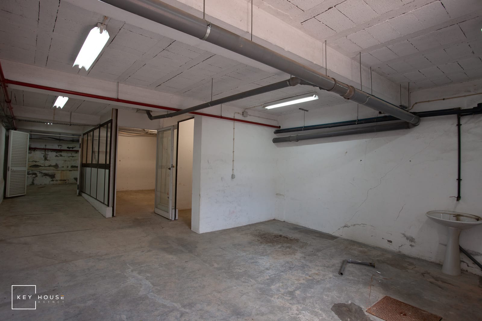 warehouse_-16